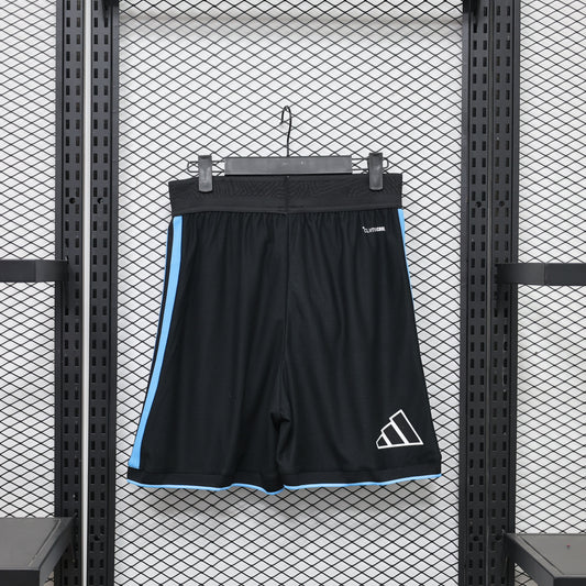 Short Oficial de Equipación – Newcastle United (Temporada 2026/27)