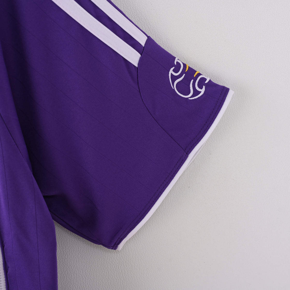 Camiseta Icónica Real Madrid Temporada 2006/2007 (Visitante o Alternativa)