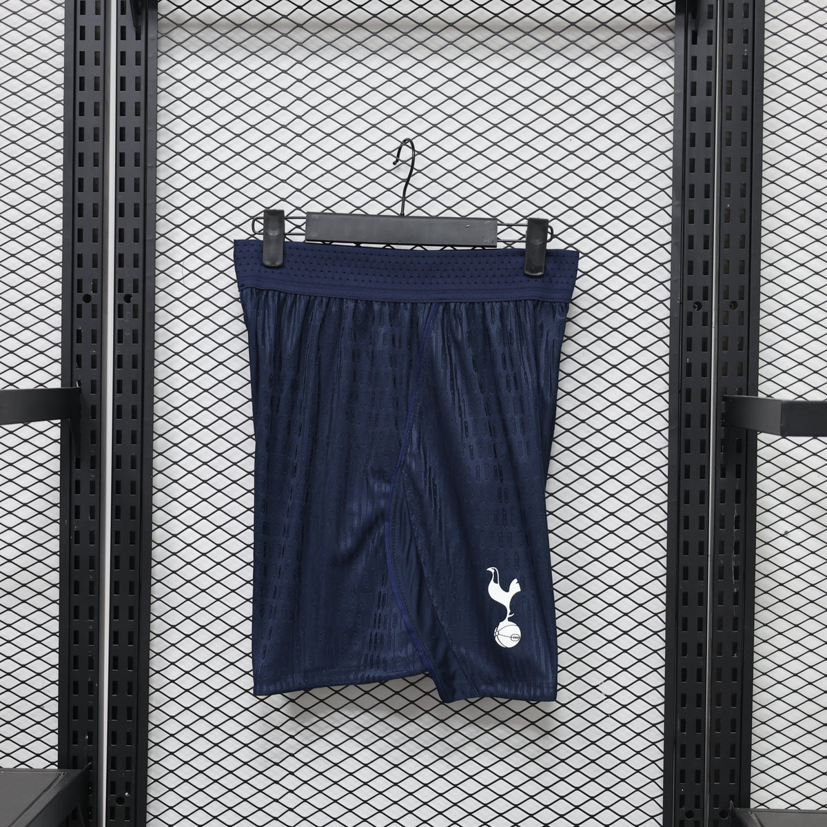 Short Oficial de Equipación – Tottenham Hotspur (Temporada 2026/27)