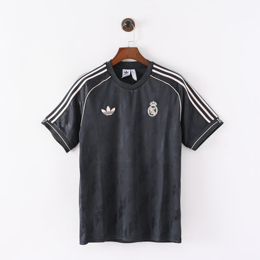 Camiseta Icónica Real Madrid Edición Especial Retro / Icon Collection