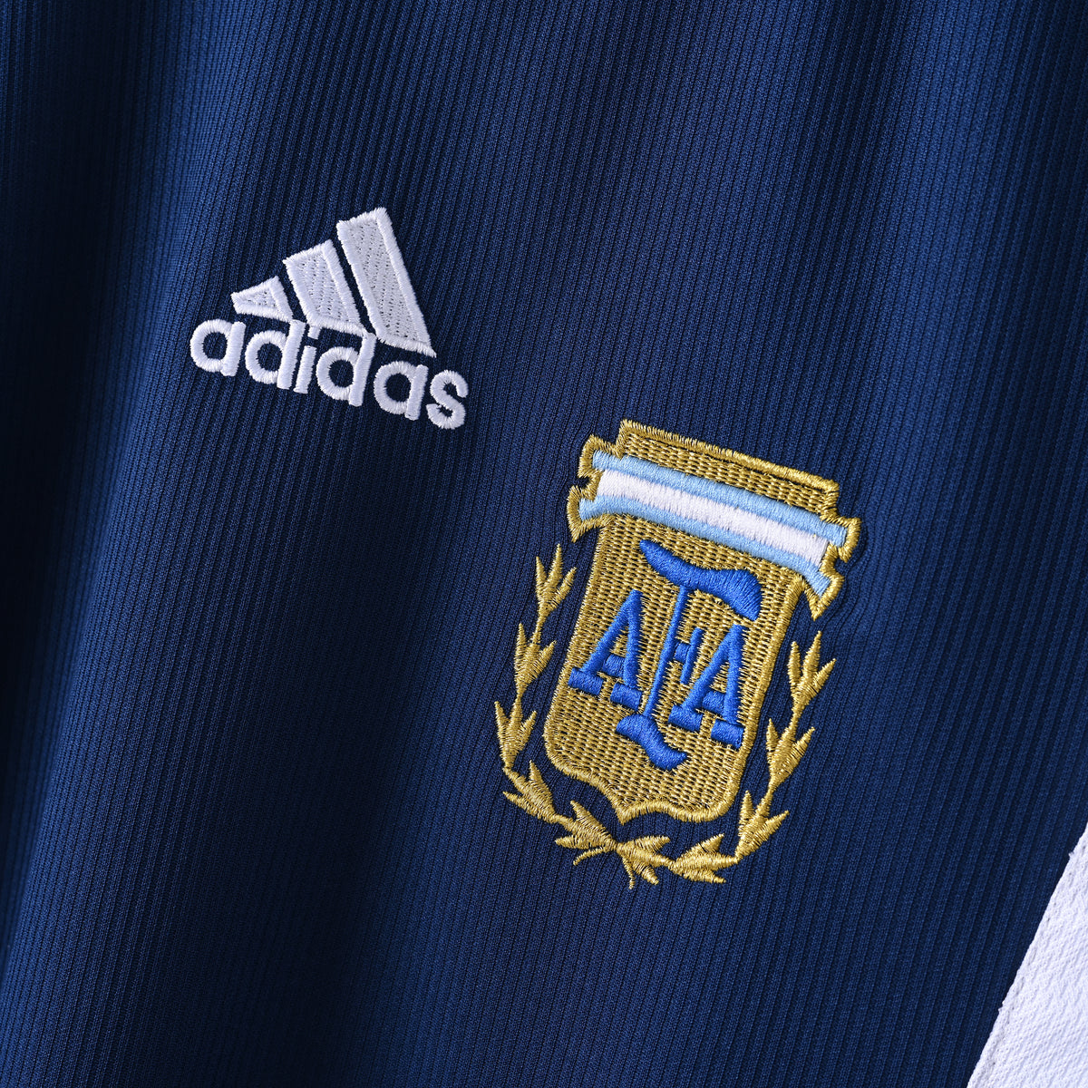 Camiseta Icónica Selección de Argentina Temporada 1998/1999 (Visitante o Alternativa)
