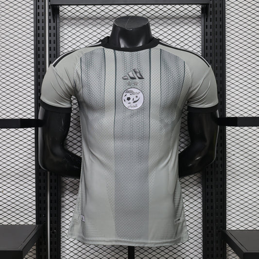 Selección de Argelia – Equipación Alternativa / Visitante (Temporada 2024/2025) 🇩🇿⚪⚫