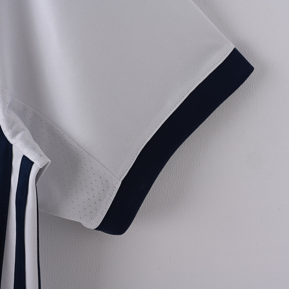 Camiseta Icónica Real Madrid Temporada 2016/2017 (Local)