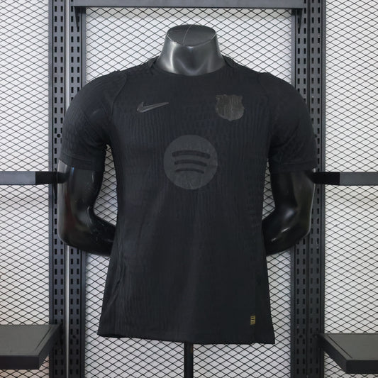 Stealth del FC Barcelona en color negro total