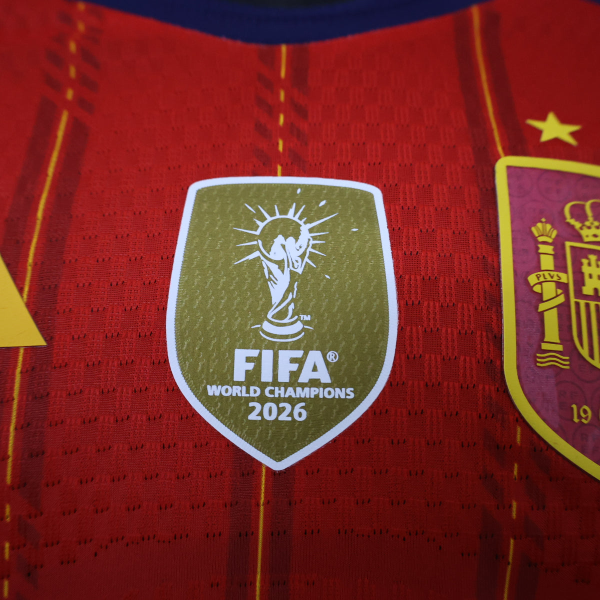 Selección Española de Fútbol – Primera equipación / Local de manga larga con parche de Campeones del Mundo (Temporada 2024/2025) 🇪🇸⭐⚽