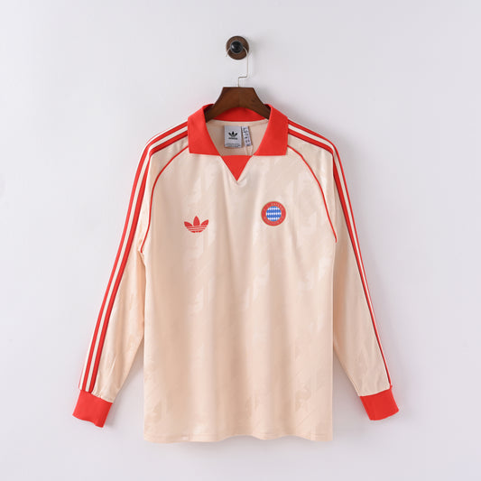 Camiseta Icónica Bayern de Múnich Temporada 1993/1994 (Visitante o Alternativa - Manga Larga)