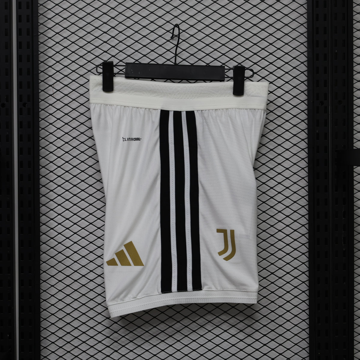 Short Oficial de Equipación – Juventus (Temporada 2026/27)